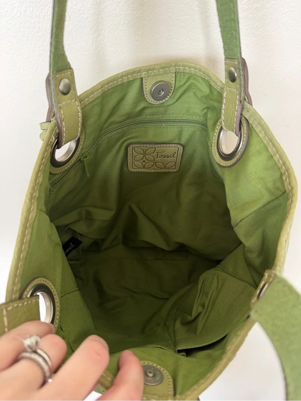 FOSSIL Olive Moss Green Leather Vintage Hobo Shoulder Tote Bag w Silver Key